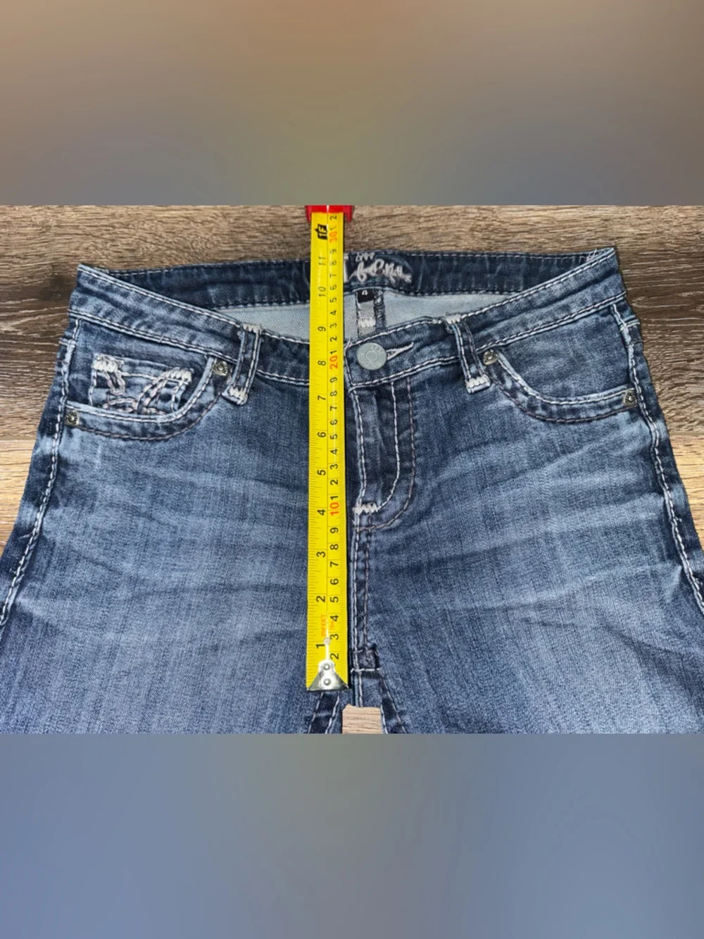 Kut From The Kloth Medium Wash Distressed Bermuda Shorts Size 4 - Picture 8 of 11